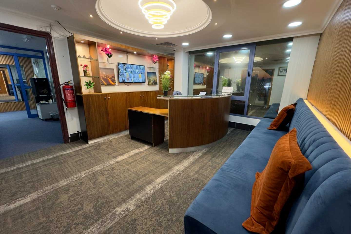 Payless Business Center (9)